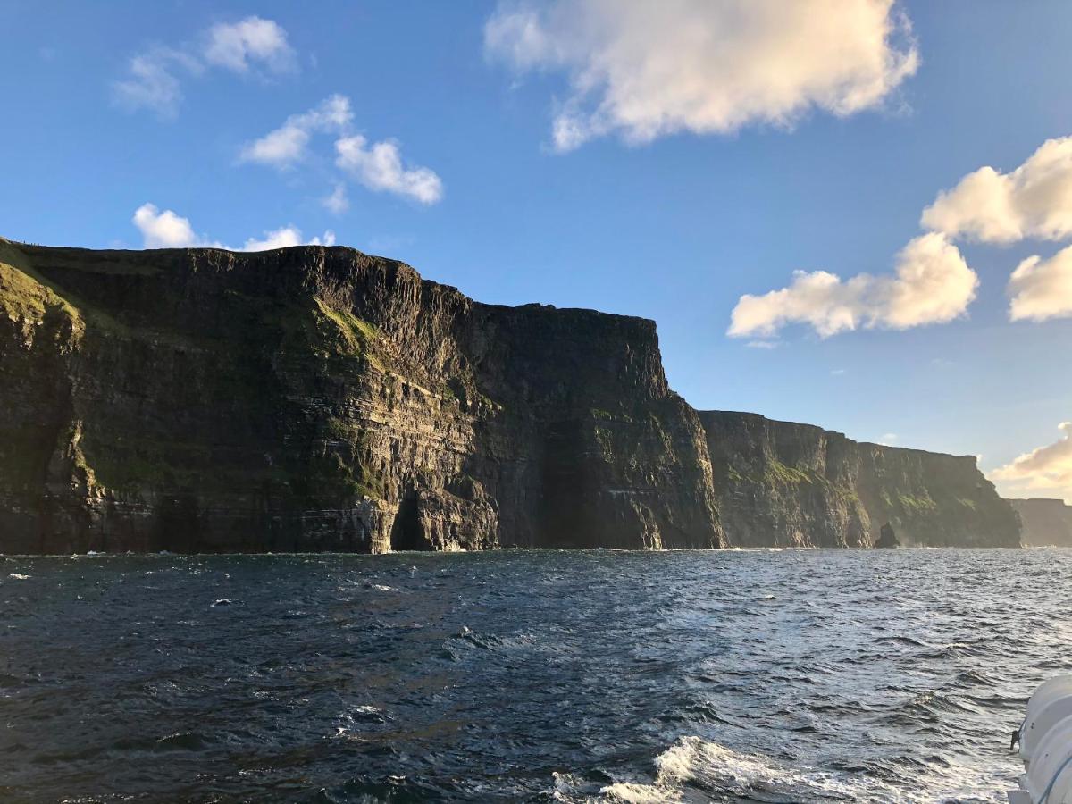 Ocean View Guestrooms Doolin Bagian luar foto