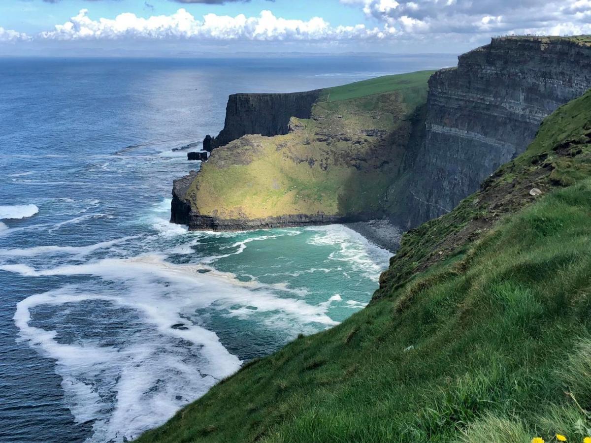 Ocean View Guestrooms Doolin Bagian luar foto