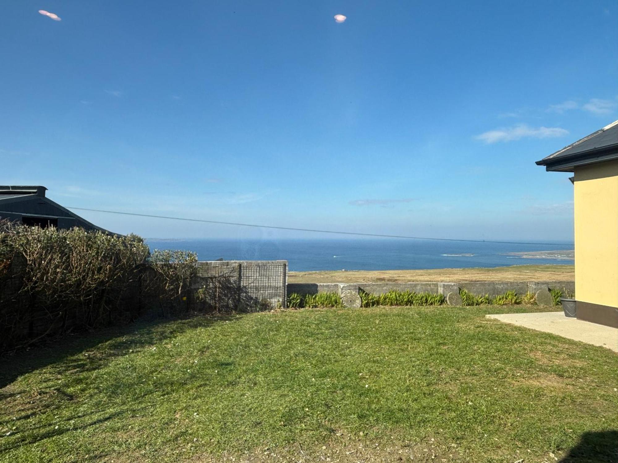 Ocean View Guestrooms Doolin Ruang foto
