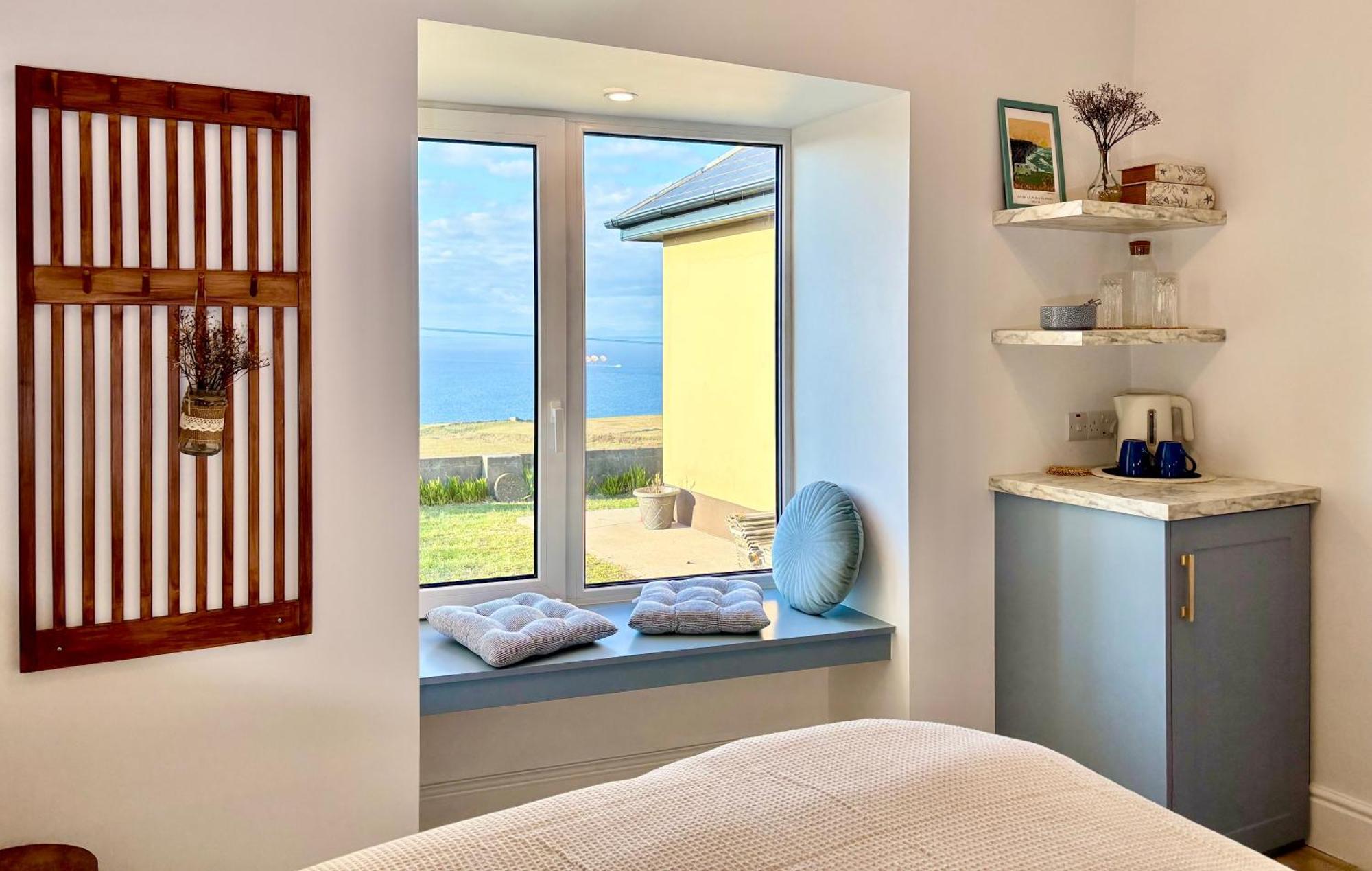 Ocean View Guestrooms Doolin Bagian luar foto