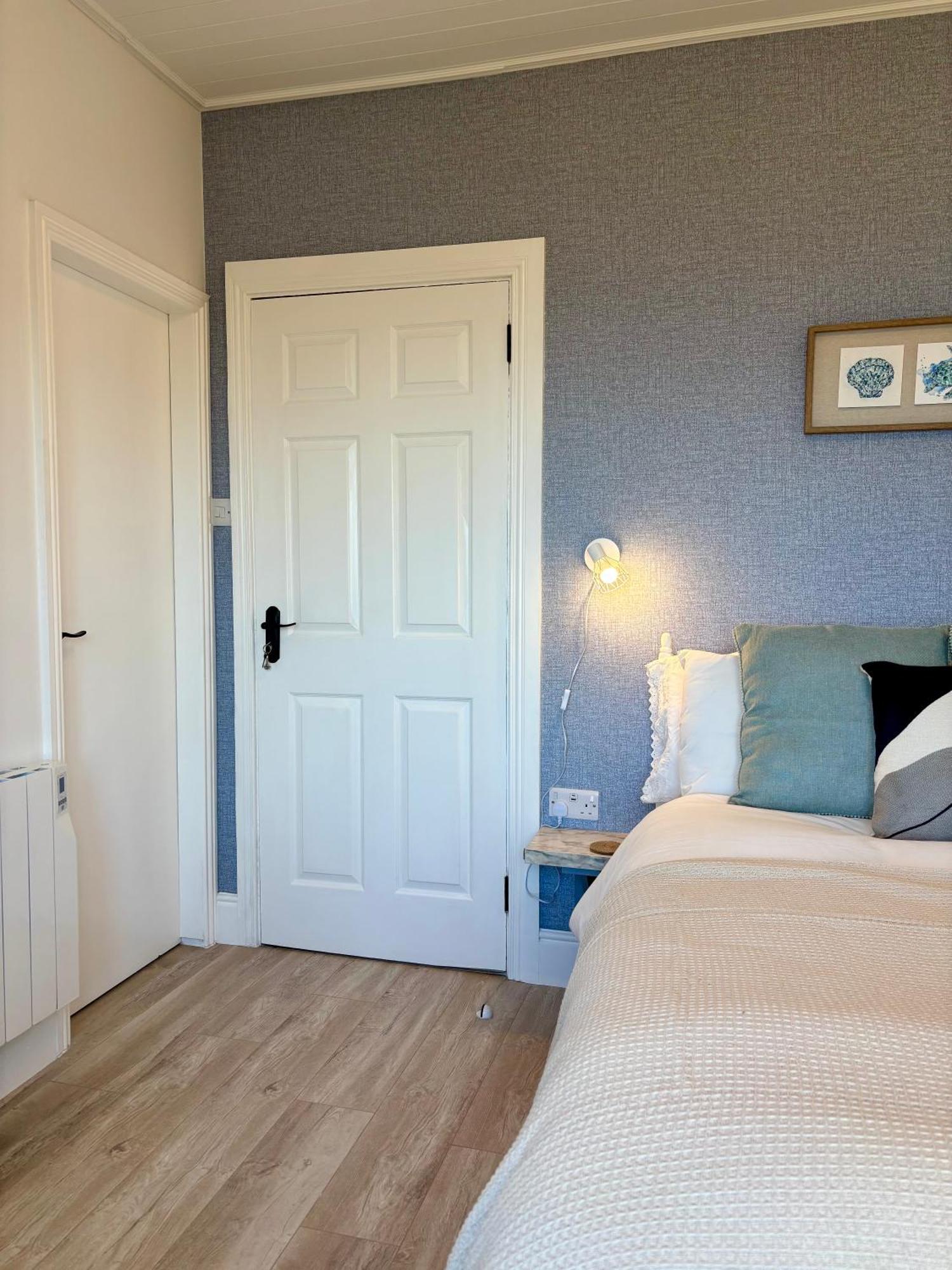 Ocean View Guestrooms Doolin Ruang foto