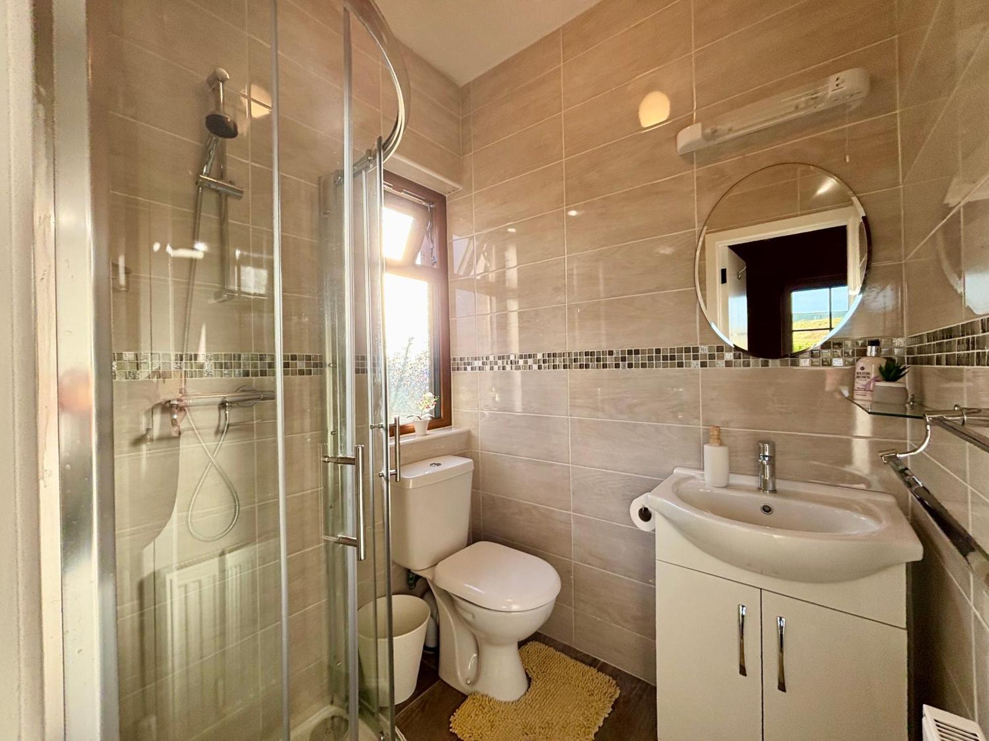 Ocean View Guestrooms Doolin Ruang foto